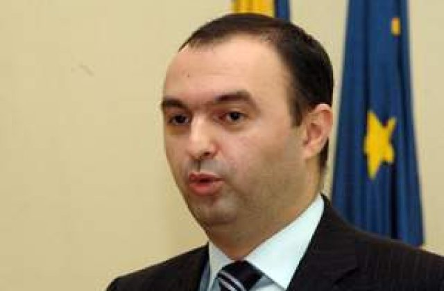 Fostul ministru Cristian Adomnitei, fara permis dupa ce a condus cu 155 km/h