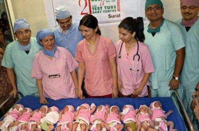 Record: O indianca a devenit de 11 ori mamica, odata