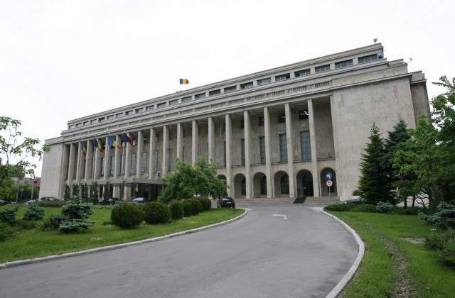 Ungureanu a inceput discutiile despre noul Guvern