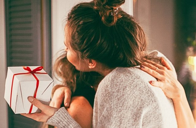 Studiu: Bucuria de a darui dureaza mai mult decat satisfactia de a primi