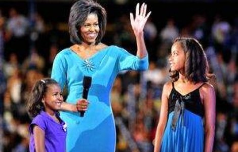 Obama a instalat un loc de joaca in gradinile Casei Albe, pentru fiicele sale