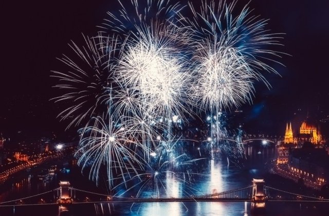 Cum a fost anul 2019 intampinat de petrecareti in diverse diverse colturi ale lumii/ VIDEO