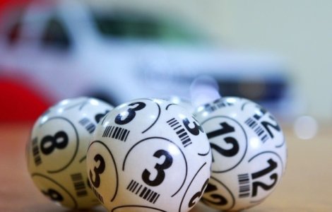 Un britanic a castigat 115 milioane de lire sterline la loteria de Anul Nou