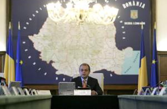 Boc: Legea salarizarii unice ar putea bloca majorarea salariilor bugetarilor cu venituri mari