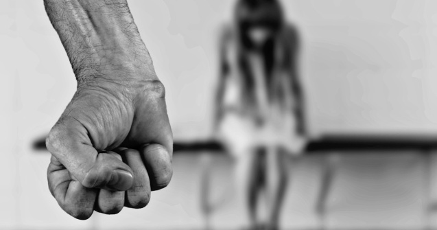 IGPR: Politistii pot emite un ordin de protectie provizoriu pentru victimele violentei domestice