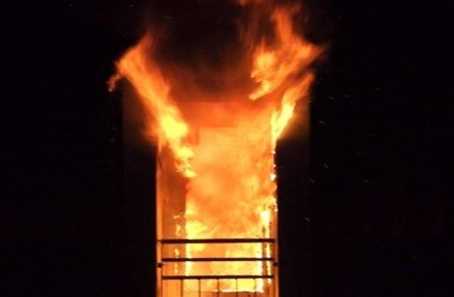 Cinci adolescente au murit intr-un incendiu intr-un escape room in Polonia