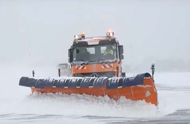 CNAIR: Drumarii au raspandit 11.950 tone material antiderapant. Nu sunt drumuri inchise