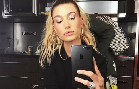 Hailey Baldwin marturiseste ca se lupta cu anxietatea si lipsa de incredere