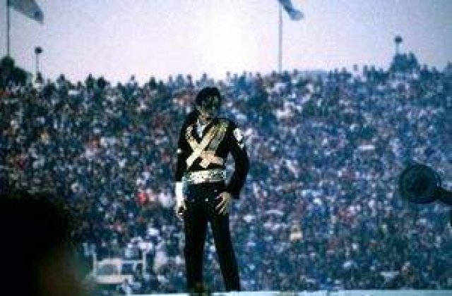 Este oficial! Regele se intoarce 