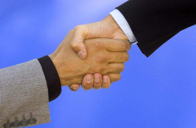 Coalitia va incheia protocol de sustinere a tratatului de stabilitate