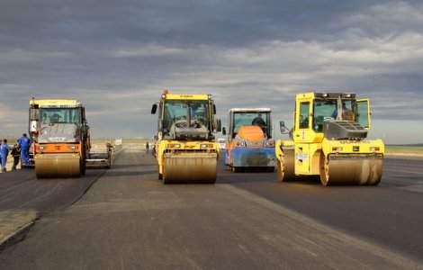 Autostrada Sibiu - Pitesti a primit acordul de mediu: exista 51 de zone cu risc de alunecari de teren