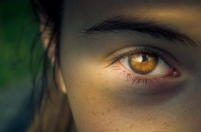 O fetita de 10 ani s-a sinucis. "Sunt doar o durere si o ruina in viata mamei", a scris in biletul de adio/ VIDEO