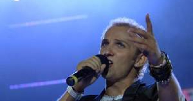 Traistariu o da pe disco: va canta cu C.C. Catch!