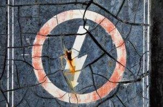 Noi probleme "electrice"