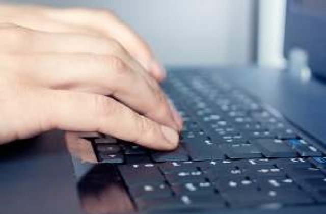 Facebook si LinkedIn, platforme pentru angajatori