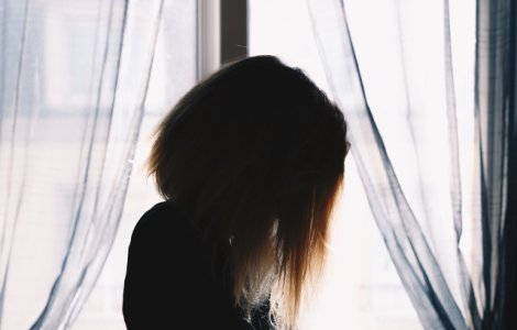 Un barbat si-a violat fiica in noaptea nuntii crezand ca este sotia lui