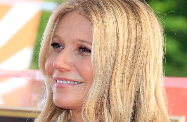 Gwyneth Paltrow, la 46 de ani: 10+ imagini, secrete de frumusete, tinute purtate cu stil