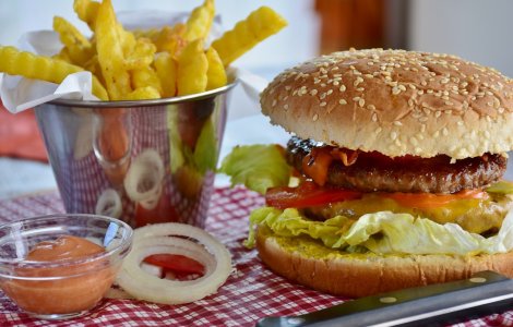 Cum poti vinde BURGERI intr-un oras precum Bucurestiul