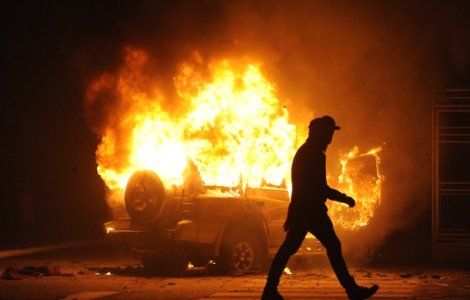 "Vestele galbene": 74 de persoane, in arest preventiv la Paris