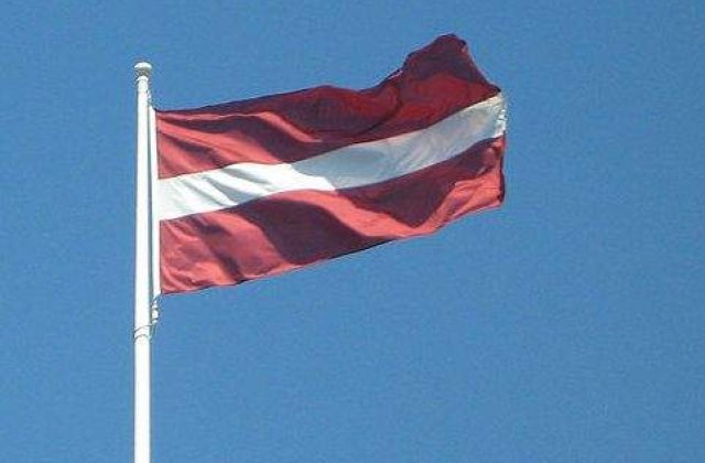 Letonii refuza introducerea rusei ca limba oficiala