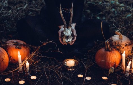  Top  10 practici oculte ascunse si intunecate din istoria omenirii