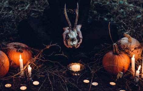  Top  10 practici oculte ascunse si intunecate din istoria omenirii