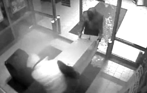 Trei hoti au furat un seif de 200 de kilograme, in Iasi. Cati bani se aflau inauntru