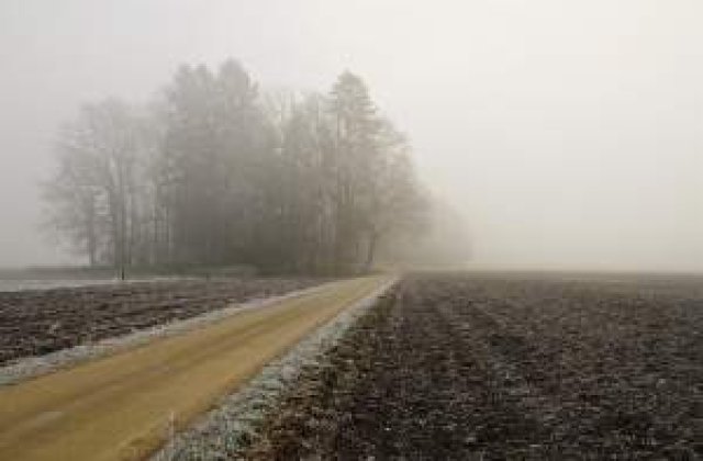 Avertizare de ceata pentru trei judete