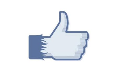 LIKE: Facebook implineste 8 ani