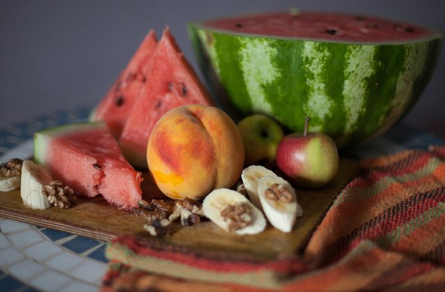 Un studiu releva care este "dieta ideala" pentru sanatatea oamenilor si a planetei