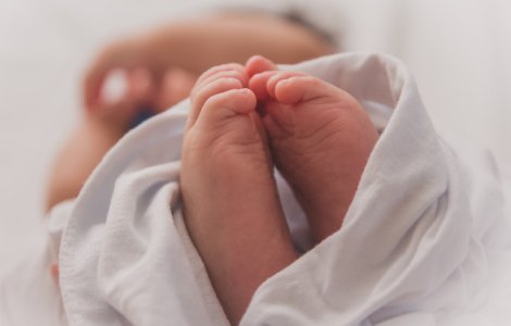 Mama unui copil de 3 ani aduce noi acuzatii pediatrilor de la Spitalul Judetean din Valcea