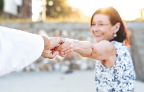 Persoanele in varsta nu au niciun beneficiu daca isi administreaza doze mari de vitamina D, arata un studiu