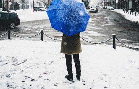 Ninsori, precipitatii mixte si polei, pana miercuri la pranz