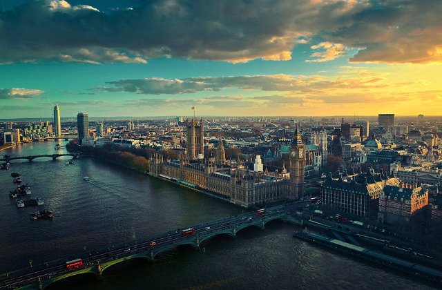 Anii 1900 vs anii 2000: 10+ orase din lume care au cunoscut transformari uimitoare. Un oras din Romania, in top / VIDEO