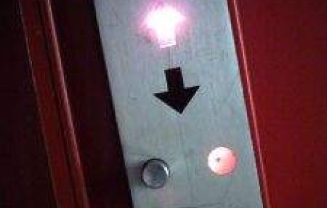  Video  Cu liftul, pana la cer