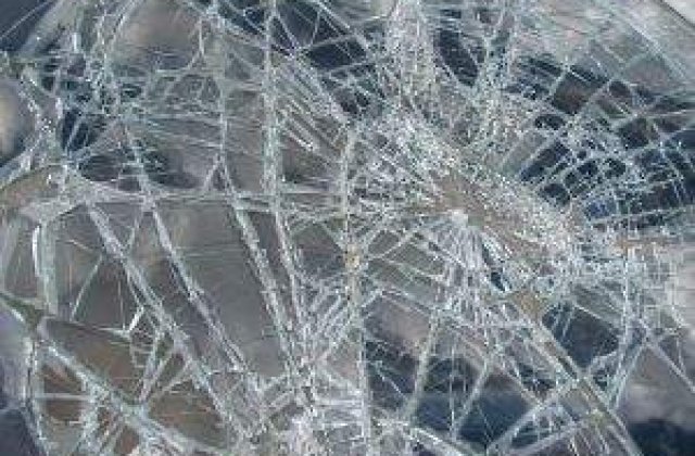 Vrancea: 17 masini implicate intr-un accident in lant