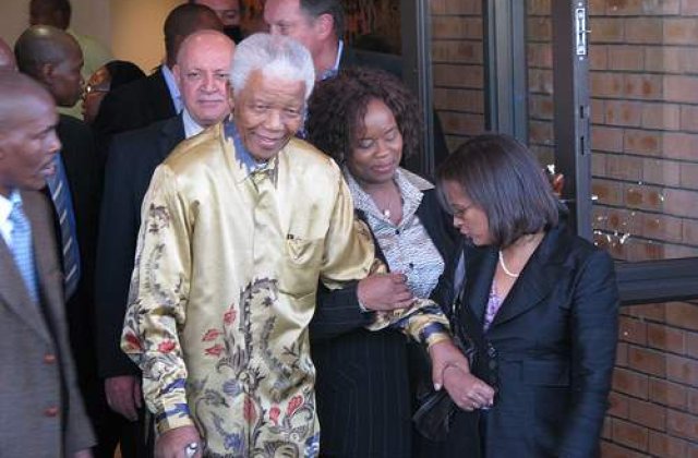 [UPDATE] Nelson Mandela a fost operat