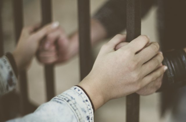 Ancheta la Penitenciarul Rahova: Un interlop cunoscut s-a casatorit cu psihologul institutiei