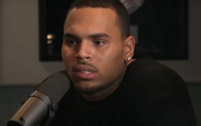 Chris Brown, acuzat de viol,...