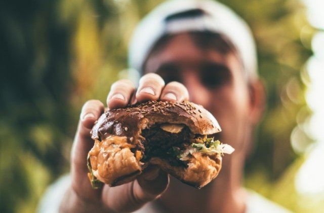 Factorii genetici ar putea influenta zonele in care se acumuleaza grasimea