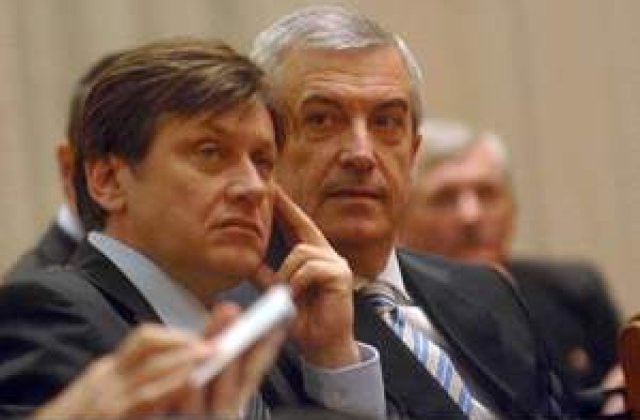 Tariceanu si Antonescu s-au duelat pentru scaunul de sef al PNL visand la Cotroceni