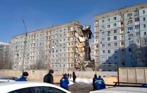  Video  Prabusirea unei scari de bloc in Rusia a omorat doua persoane