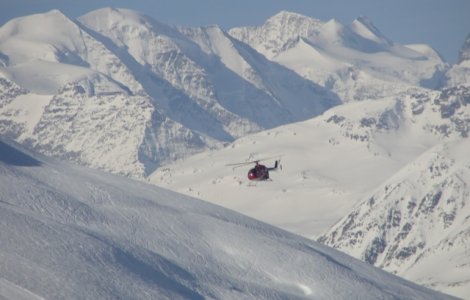 Incident aviatic in Alpii italieni, soldat cu 7 morti