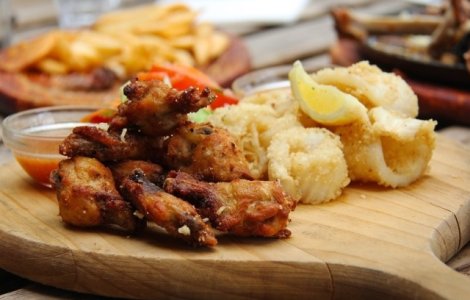 Studiu: O dieta bogata in alimente prajite intens ar creste riscul de deces prematur