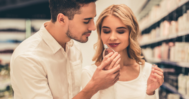 Ghid de alegere a parfumului: cum gasesti mirosul care ti se potriveste perfect