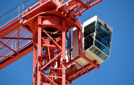 S-a inceput constructia unui pod suspendat la 350 de metri inaltime, in China/ VIDEO