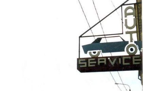 Cu levierul sau la service? Aproape 30% dintre romani isi repara singuri masina