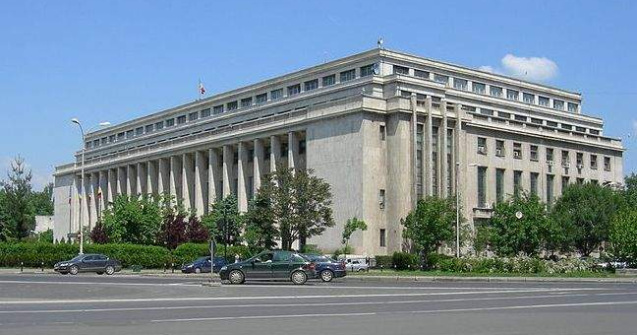 Bucuresti: Protest cu 200 de sindicalisti in Piata Victoriei