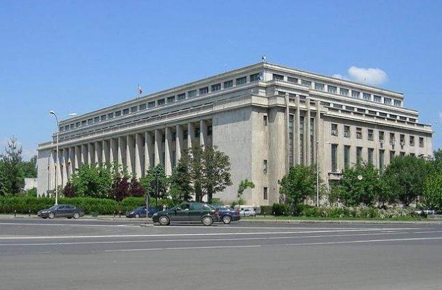 Bucuresti: Protest cu 200 de sindicalisti in Piata Victoriei