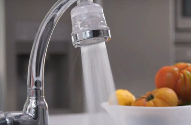 Ministerul Sanatatii recomanda bucurestenilor sa nu foloseasca apa de la robinet pentru baut, gatit sau igiena personala